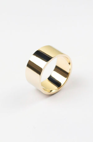 Bold Essential Ring